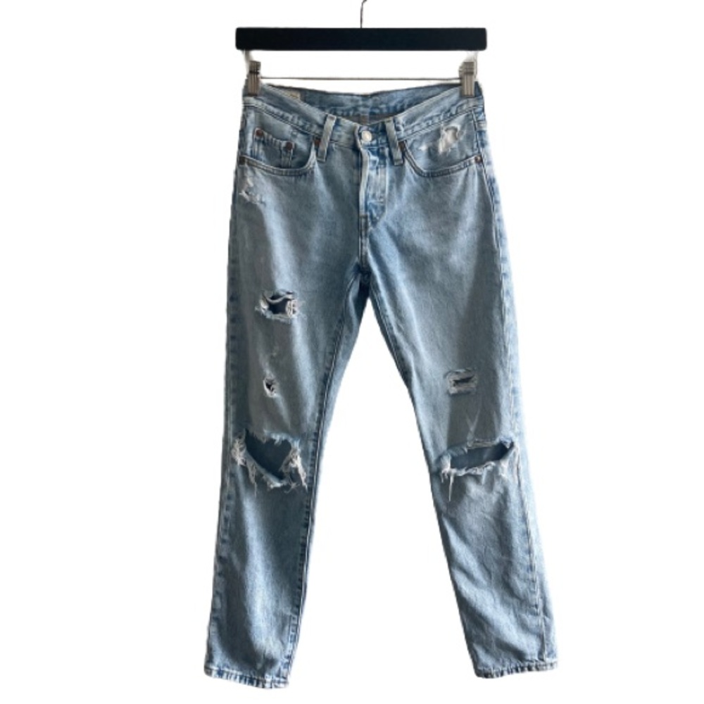 Levi’s Premium 501 T Light Wash Distressed Ripped Knee Button Fly Jeans Spring